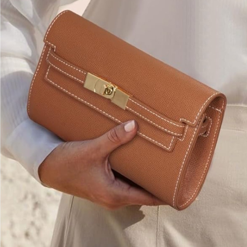 Elegant Tan Leather bag